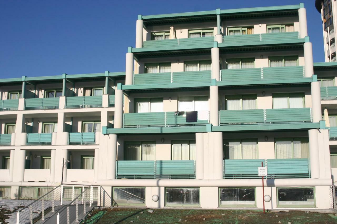 Th-Villaggio Olimpico Colle Sestriere村